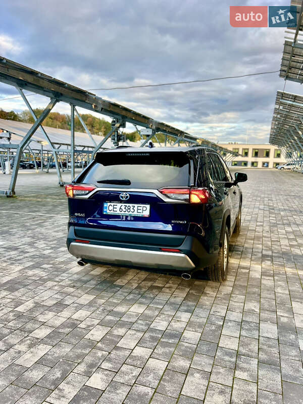 Позашляховик / Кросовер Toyota RAV4 2022 в Львові фото 13 Позашляховик / Кросовер Toyota RAV4 2022 в Львові