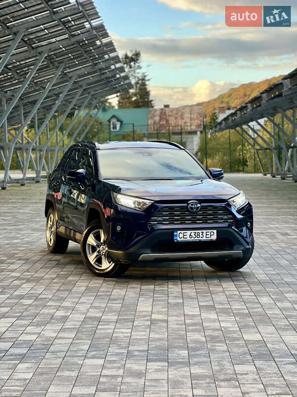 Позашляховик / Кросовер Toyota RAV4 2022 в Львові фото 17 Позашляховик / Кросовер Toyota RAV4 2022 в Львові