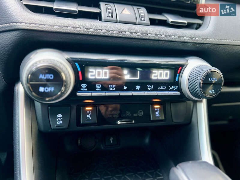 Позашляховик / Кросовер Toyota RAV4 2022 в Львові фото 32 Позашляховик / Кросовер Toyota RAV4 2022 в Львові