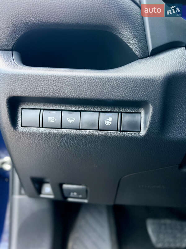 Позашляховик / Кросовер Toyota RAV4 2022 в Львові фото 38 Позашляховик / Кросовер Toyota RAV4 2022 в Львові