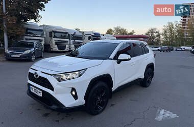 Внедорожник / Кроссовер Toyota RAV4 2023 в Днепре