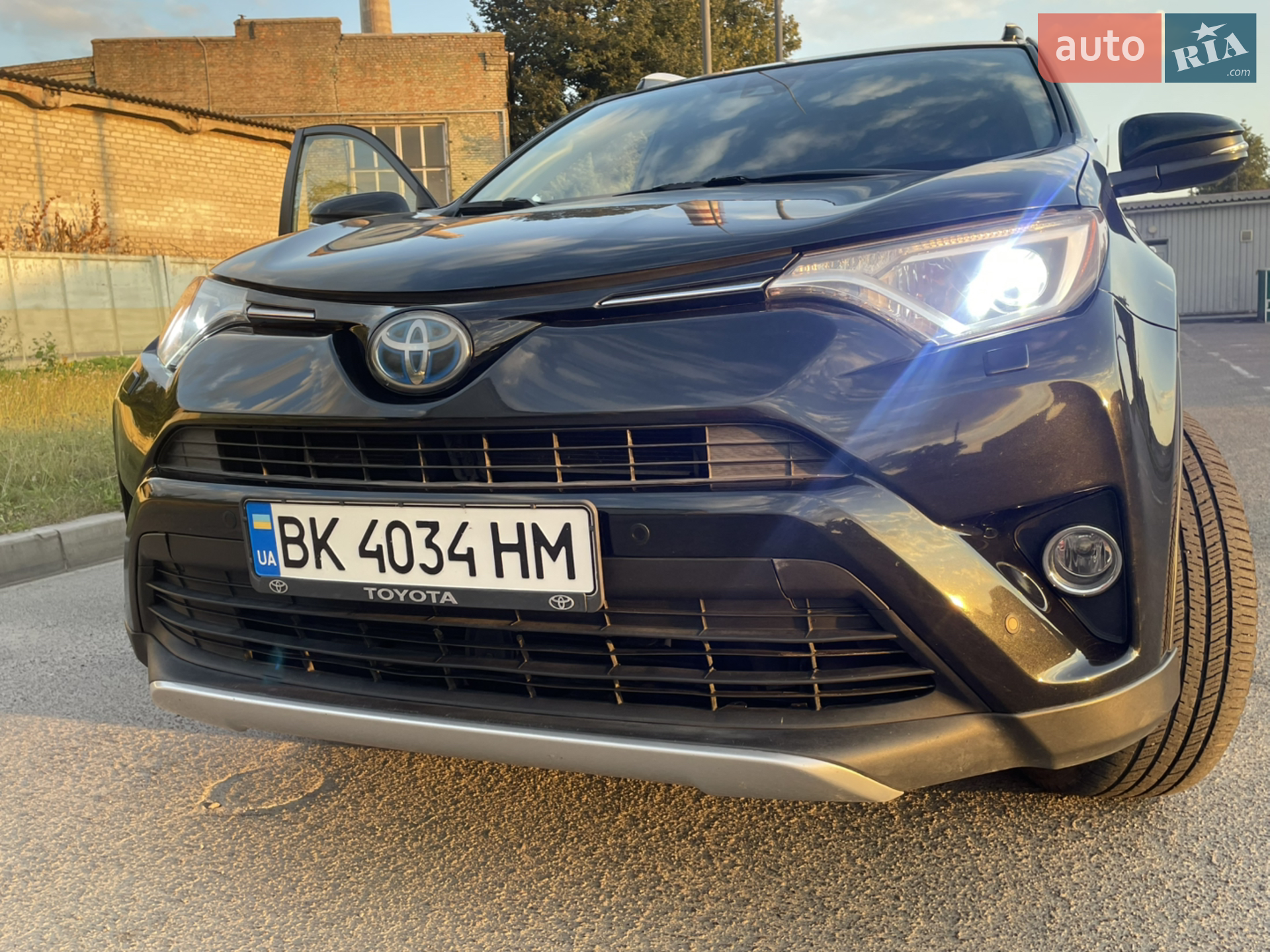 2016 Toyota RAV 4 - мініатюра 4