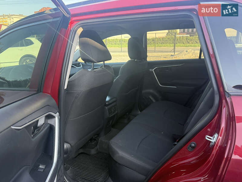 Позашляховик / Кросовер Toyota RAV4 2021 в Хмельницькому фото 8 Позашляховик / Кросовер Toyota RAV4 2021 в Хмельницькому