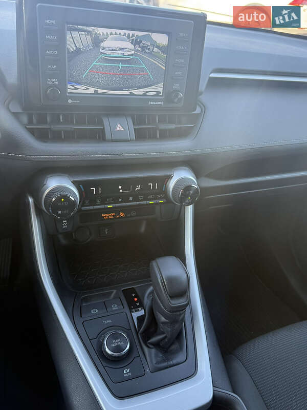 Позашляховик / Кросовер Toyota RAV4 2021 в Хмельницькому фото 11 Позашляховик / Кросовер Toyota RAV4 2021 в Хмельницькому