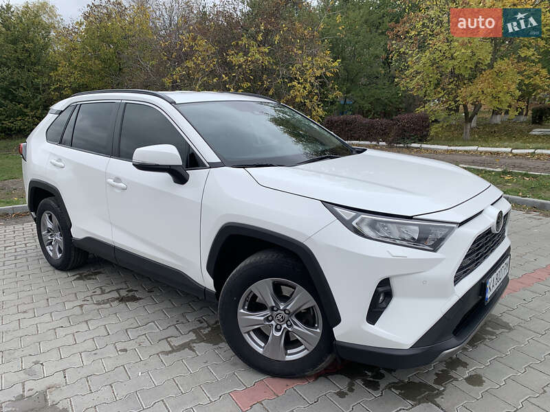 Внедорожник / Кроссовер Toyota RAV4 2022 в Подольске фото 11 Внедорожник / Кроссовер Toyota RAV4 2022 в Подольске