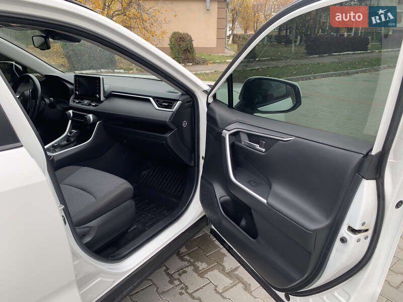 Внедорожник / Кроссовер Toyota RAV4 2022 в Подольске фото 26 Внедорожник / Кроссовер Toyota RAV4 2022 в Подольске