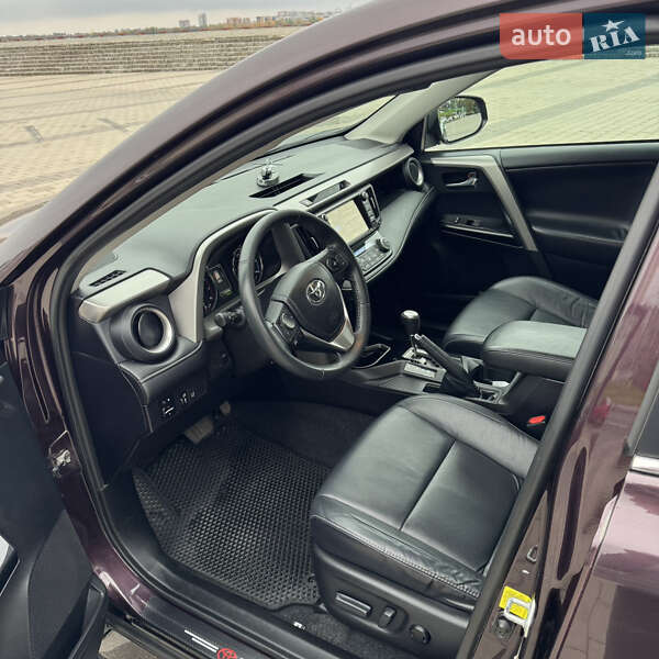 Внедорожник / Кроссовер Toyota RAV4 2017 в Днепре фото 12 Внедорожник / Кроссовер Toyota RAV4 2017 в Днепре