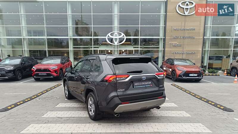 Позашляховик / Кросовер Toyota RAV4 2022 в Києві