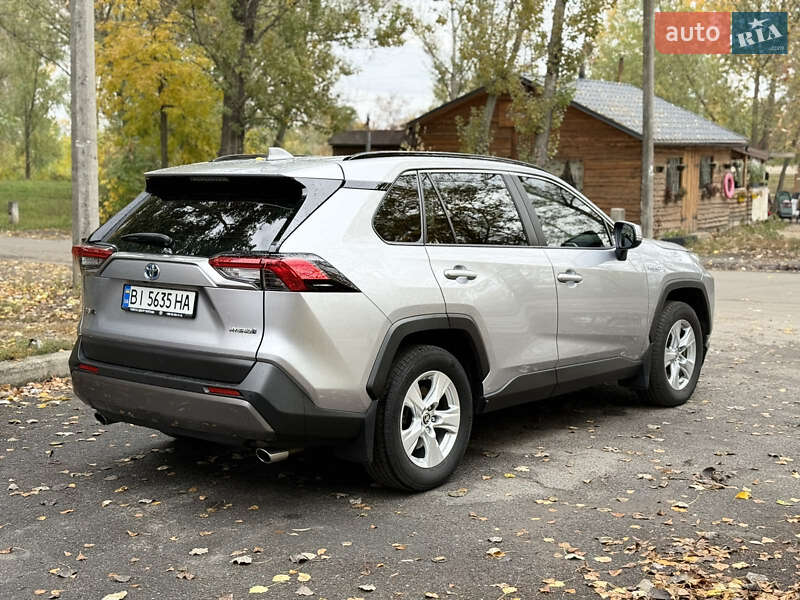 Позашляховик / Кросовер Toyota RAV4 2021 в Полтаві фото 2 Позашляховик / Кросовер Toyota RAV4 2021 в Полтаві