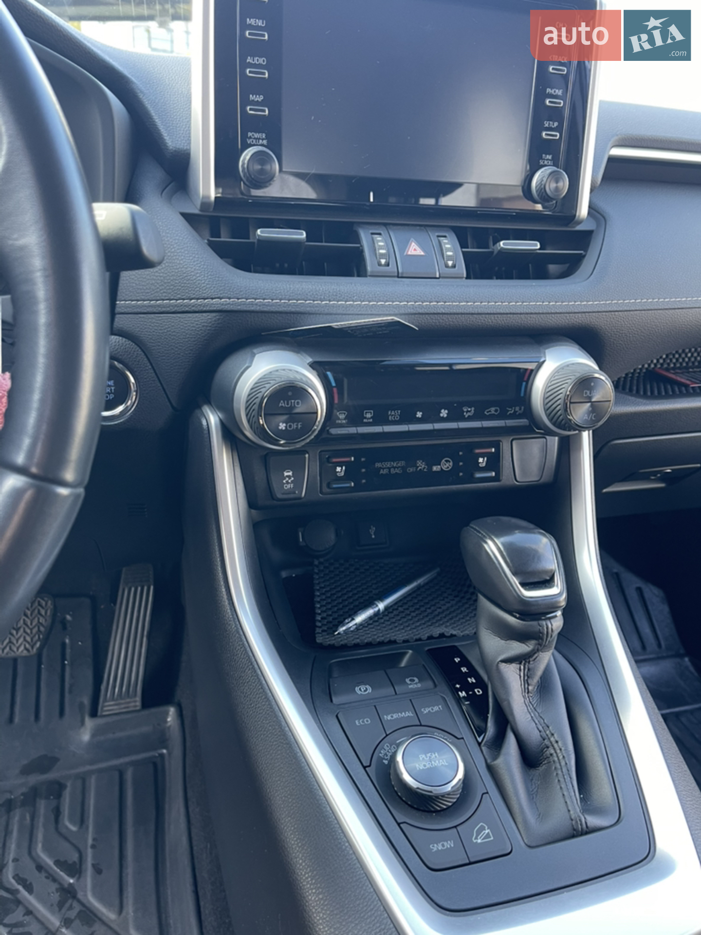 2022 Toyota RAV 4 - мініатюра 17
