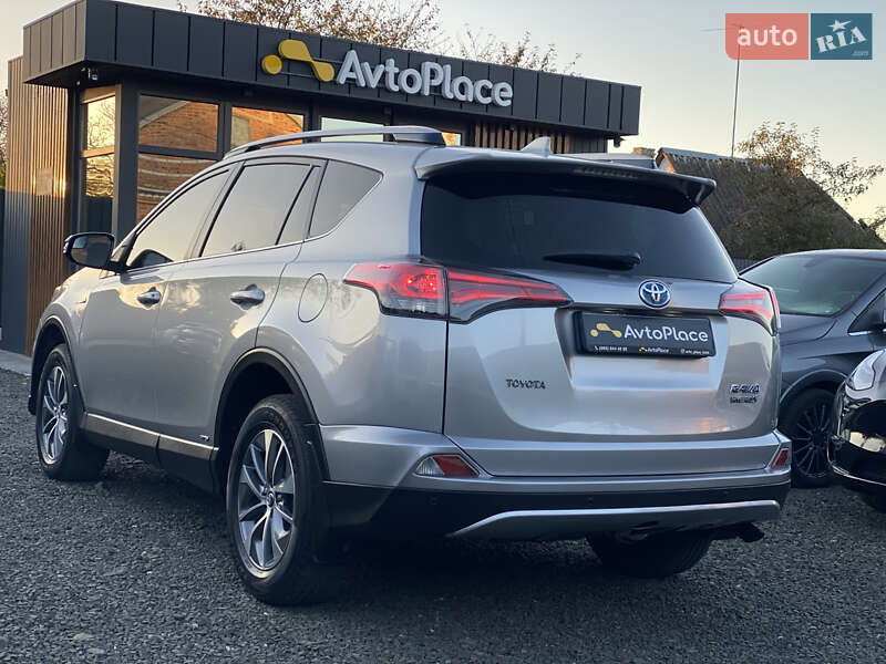 Внедорожник / Кроссовер Toyota RAV4 2017 в Луцке фото 26 Внедорожник / Кроссовер Toyota RAV4 2017 в Луцке