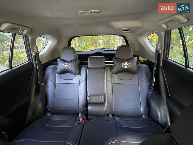 Позашляховик / Кросовер Toyota RAV4 2016 в Львові фото 29 Позашляховик / Кросовер Toyota RAV4 2016 в Львові