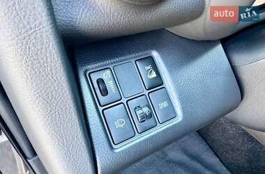 Внедорожник / Кроссовер Toyota RAV4 2011 в 