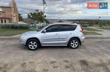Позашляховик / Кросовер Toyota RAV4 2007 в  фото 11 Позашляховик / Кросовер Toyota RAV4 2007 в