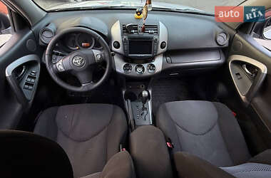 Позашляховик / Кросовер Toyota RAV4 2007 в  фото 17 Позашляховик / Кросовер Toyota RAV4 2007 в