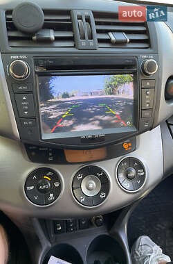 Позашляховик / Кросовер Toyota RAV4 2007 в  фото 20 Позашляховик / Кросовер Toyota RAV4 2007 в