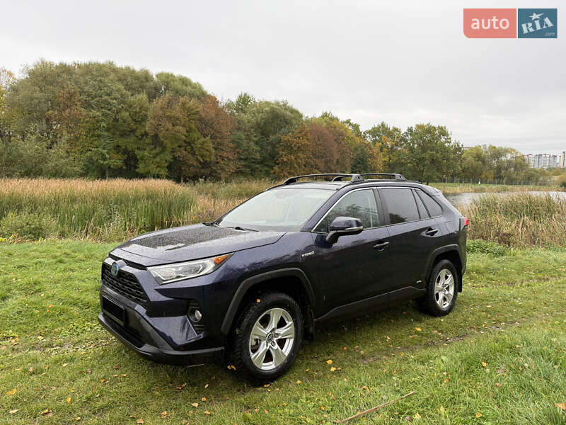 Позашляховик / Кросовер Toyota RAV4 2019 в Львові фото 17 Позашляховик / Кросовер Toyota RAV4 2019 в Львові