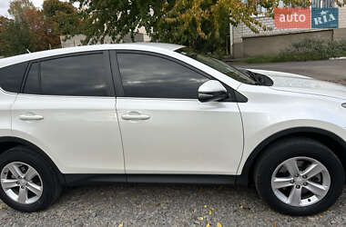 Внедорожник / Кроссовер Toyota RAV4 2013 в 