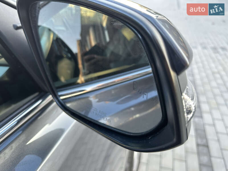 Внедорожник / Кроссовер Toyota RAV4 2016 в Умани фото 27 Внедорожник / Кроссовер Toyota RAV4 2016 в Умани