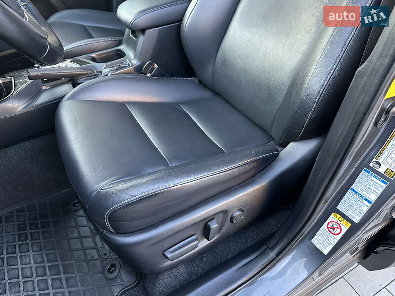 Внедорожник / Кроссовер Toyota RAV4 2016 в Умани фото 38 Внедорожник / Кроссовер Toyota RAV4 2016 в Умани