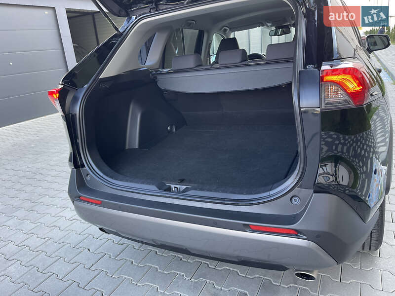 Внедорожник / Кроссовер Toyota RAV4 2021 в Черновцах фото 28 Внедорожник / Кроссовер Toyota RAV4 2021 в Черновцах