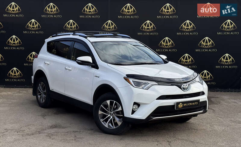 Қынаптарын әйелдерге ауыстыру үшін операция жасалған транссексуалдар (эротикалық фотосуреттер)