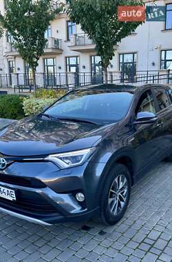 Позашляховик / Кросовер Toyota RAV4 2017 в  фото 3 Позашляховик / Кросовер Toyota RAV4 2017 в