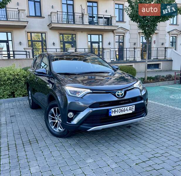 Внедорожник / Кроссовер Toyota RAV4 2017 в Одессе фото 4 Внедорожник / Кроссовер Toyota RAV4 2017 в Одессе