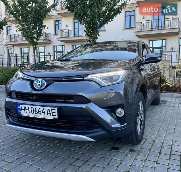 Внедорожник / Кроссовер Toyota RAV4 2017 в Одессе фото 8 Внедорожник / Кроссовер Toyota RAV4 2017 в Одессе