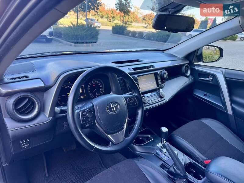 Внедорожник / Кроссовер Toyota RAV4 2017 в Одессе фото 20 Внедорожник / Кроссовер Toyota RAV4 2017 в Одессе