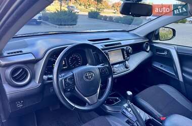 Позашляховик / Кросовер Toyota RAV4 2017 в  фото 20 Позашляховик / Кросовер Toyota RAV4 2017 в