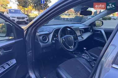 Позашляховик / Кросовер Toyota RAV4 2017 в  фото 21 Позашляховик / Кросовер Toyota RAV4 2017 в