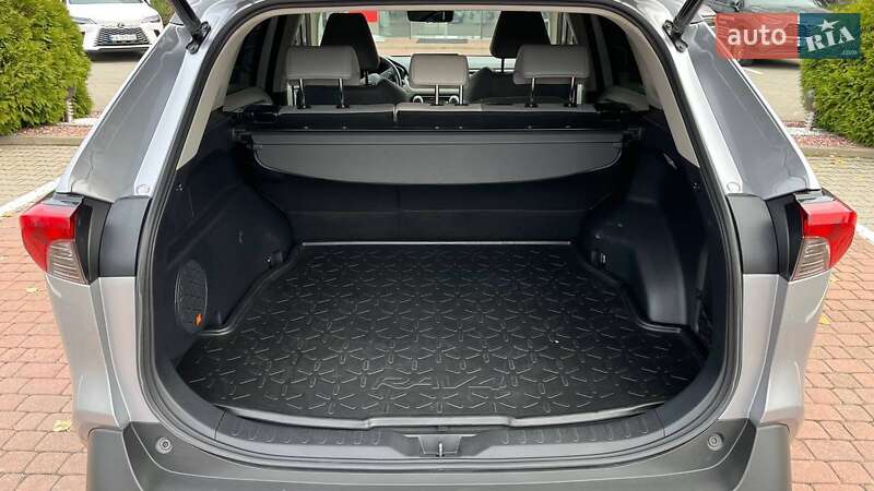 Внедорожник / Кроссовер Toyota RAV4 2021 в Хмельницком фото 10 Внедорожник / Кроссовер Toyota RAV4 2021 в Хмельницком