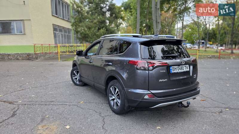 Позашляховик / Кросовер Toyota RAV4 2016 в Одесі