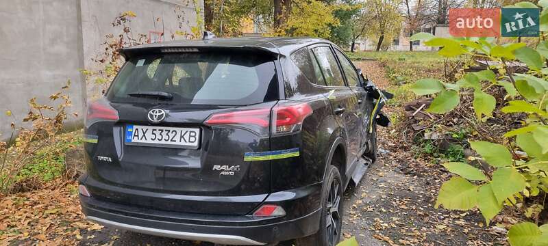 Позашляховик / Кросовер Toyota RAV4 2015 в Харкові фото 2 Позашляховик / Кросовер Toyota RAV4 2015 в Харкові