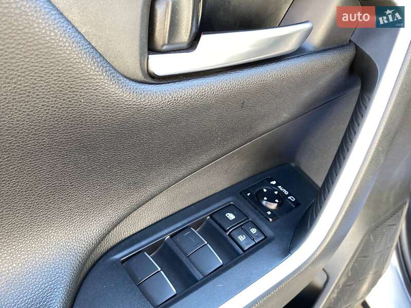 Внедорожник / Кроссовер Toyota RAV4 2020 в Львове фото 9 Внедорожник / Кроссовер Toyota RAV4 2020 в Львове