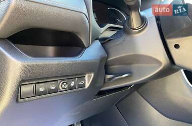 Внедорожник / Кроссовер Toyota RAV4 2020 в 