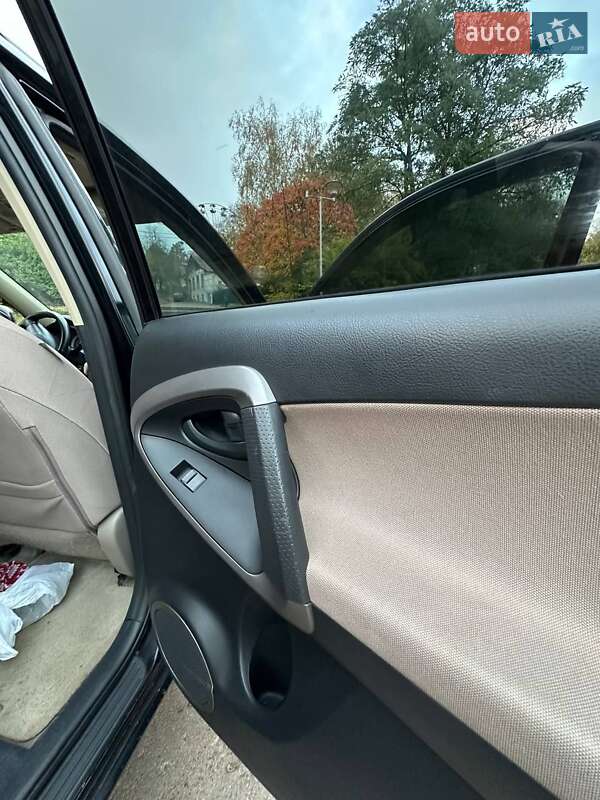 Позашляховик / Кросовер Toyota RAV4 2007 в Житомирі фото 26 Позашляховик / Кросовер Toyota RAV4 2007 в Житомирі