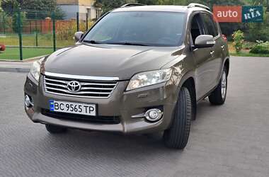 Внедорожник / Кроссовер Toyota RAV4 2010 в Львове
