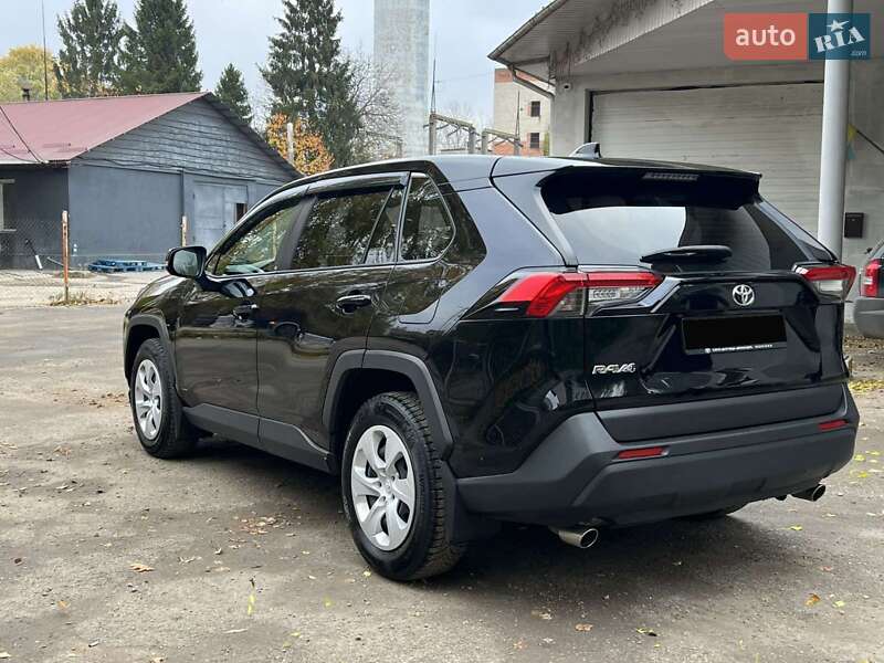 Внедорожник / Кроссовер Toyota RAV4 2019 в Тернополе фото 5 Внедорожник / Кроссовер Toyota RAV4 2019 в Тернополе