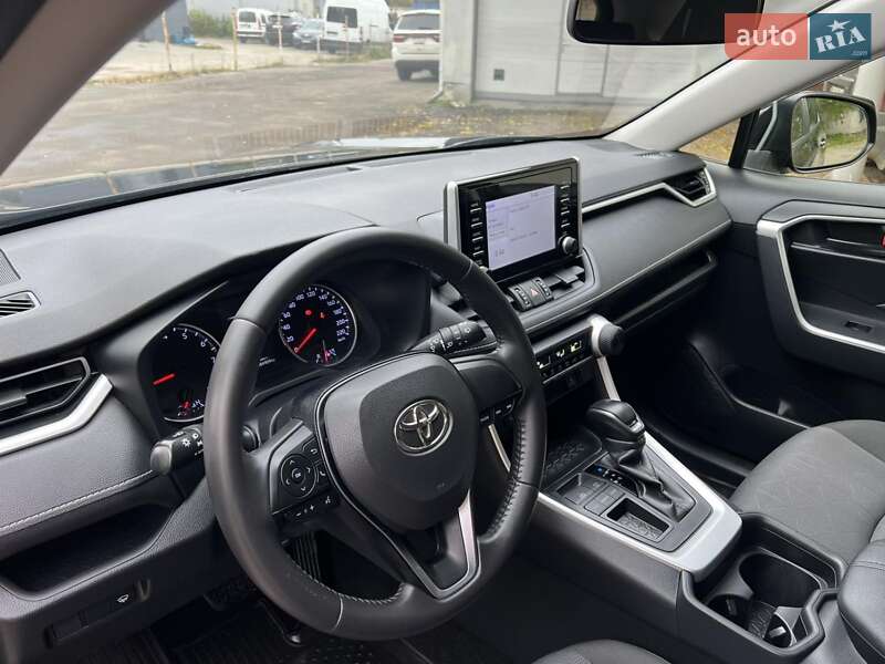 Внедорожник / Кроссовер Toyota RAV4 2019 в Тернополе фото 23 Внедорожник / Кроссовер Toyota RAV4 2019 в Тернополе