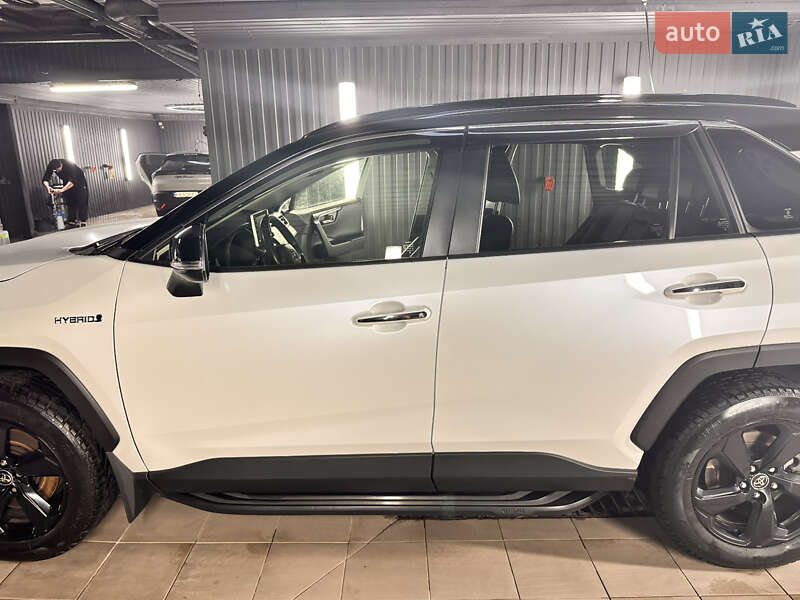 Позашляховик / Кросовер Toyota RAV4 2019 в Києві
