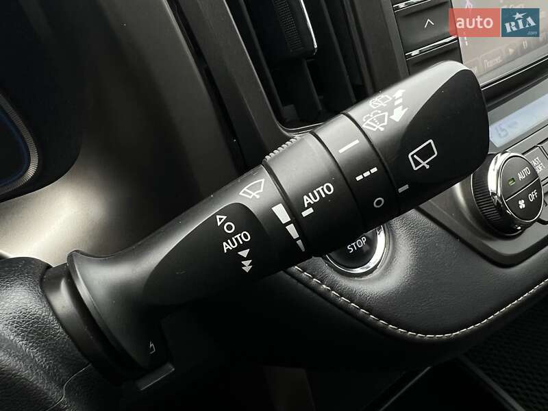 Позашляховик / Кросовер Toyota RAV4 2013 в Києві фото 60 Позашляховик / Кросовер Toyota RAV4 2013 в Києві