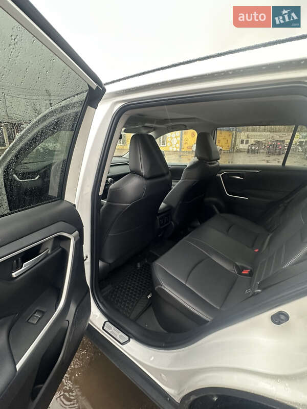 Внедорожник / Кроссовер Toyota RAV4 2025 в Львове фото 9 Внедорожник / Кроссовер Toyota RAV4 2025 в Львове