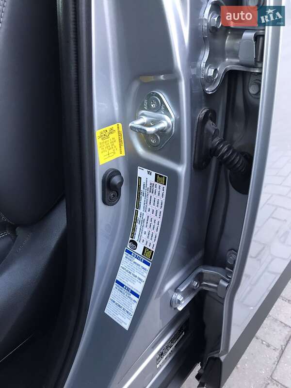 Позашляховик / Кросовер Toyota RAV4 2019 в Шептицькому фото 17 Позашляховик / Кросовер Toyota RAV4 2019 в Шептицькому