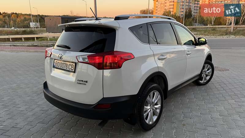 Позашляховик / Кросовер Toyota RAV4 2013 в Тернополі