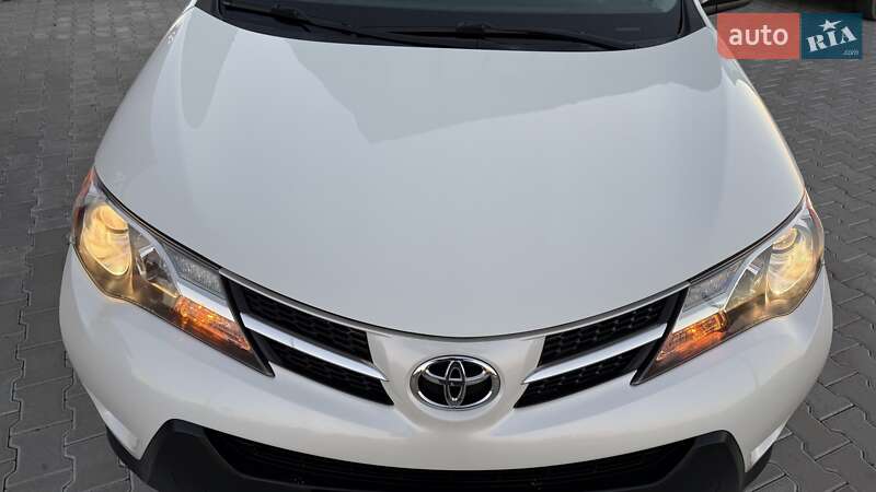Позашляховик / Кросовер Toyota RAV4 2013 в Тернополі
