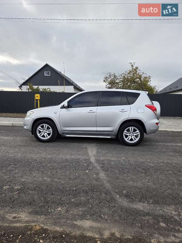 Внедорожник / Кроссовер Toyota RAV4 2006 в Николаеве фото 3 Внедорожник / Кроссовер Toyota RAV4 2006 в Николаеве