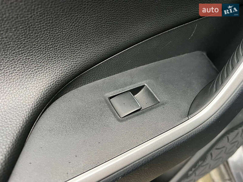 Внедорожник / Кроссовер Toyota RAV4 2019 в Львове фото 34 Внедорожник / Кроссовер Toyota RAV4 2019 в Львове