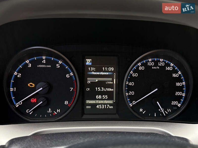 Позашляховик / Кросовер Toyota RAV4 2016 в Харкові